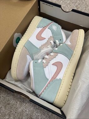 Nike Air Jordan 1 Low Pastel Pink & Mint Green Suede